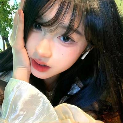 人前叫多莉，人后叫凯蒂 海报
